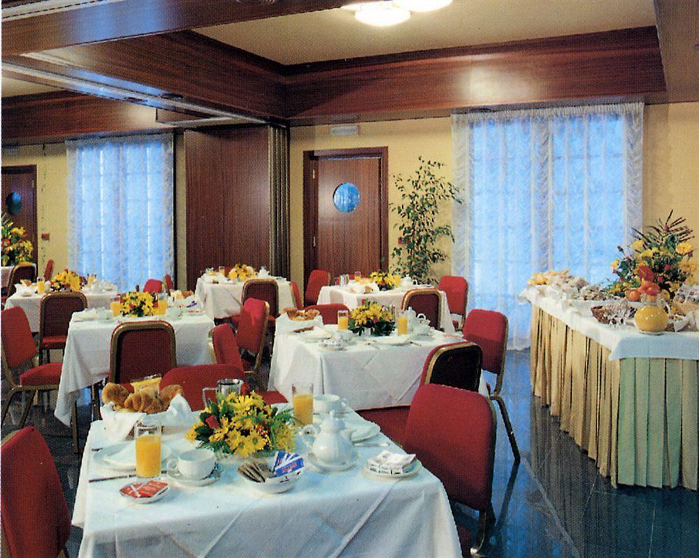 Hotel & Residence Dei Duchi Urbino Ristorante foto